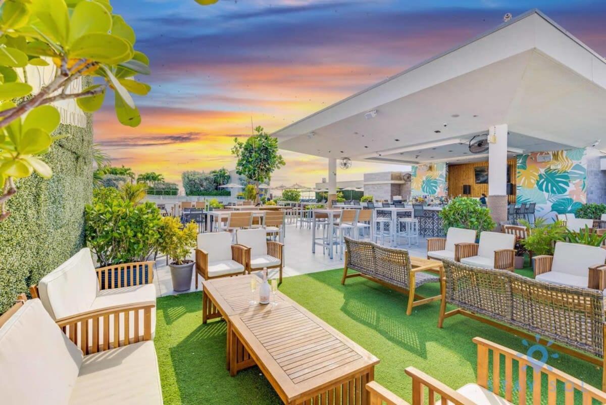 Apartment With Bay View Balcony - Pool - Up To 6 - Gym Hollywood Exterior foto