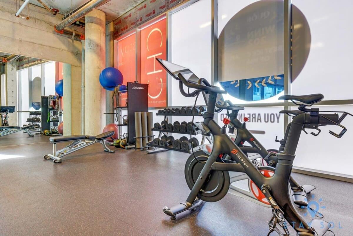 Apartment With Bay View Balcony - Pool - Up To 6 - Gym Hollywood Exterior foto