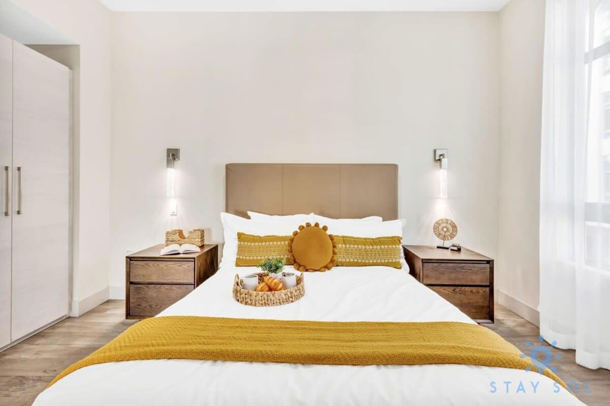 Apartment With Bay View Balcony - Pool - Up To 6 - Gym Hollywood Exterior foto
